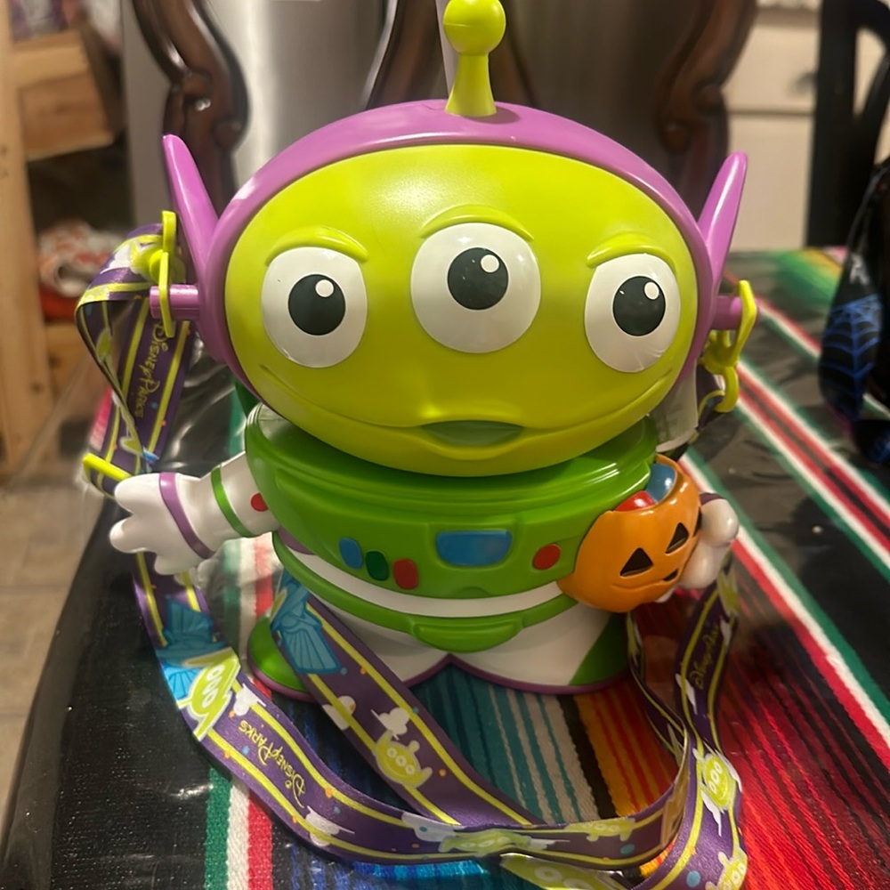 You story Alien sipper (halloween)